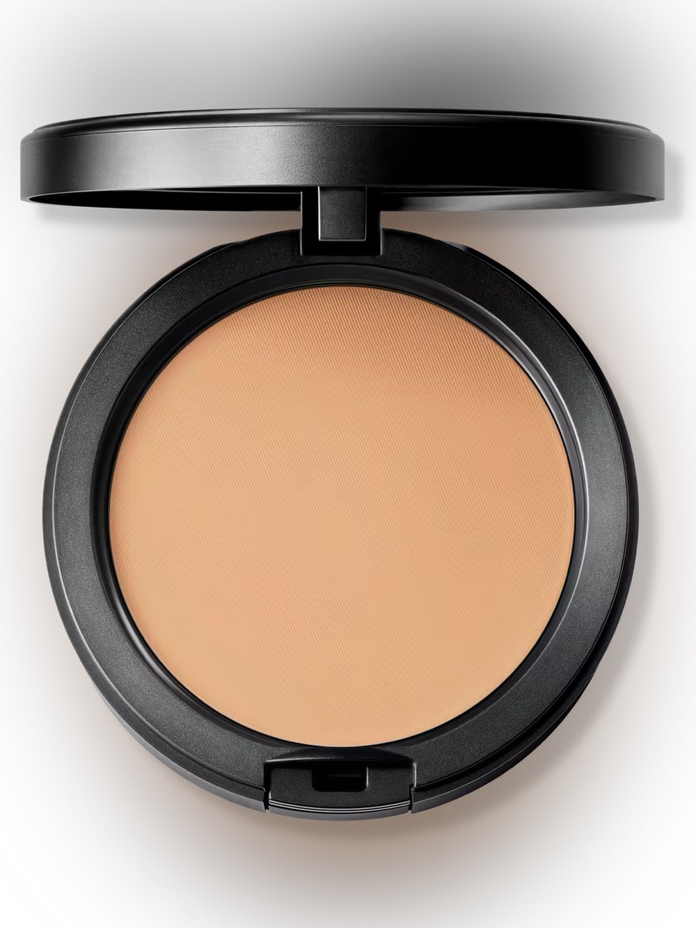 MAC Studio Fix Powder Plus Foundation
- NW13